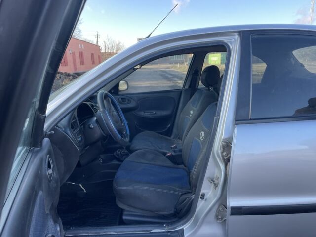 Сірий Деу Сенс, об'ємом двигуна 1.5 л та пробігом 250 тис. км за 1450 $, фото 11 на Automoto.ua