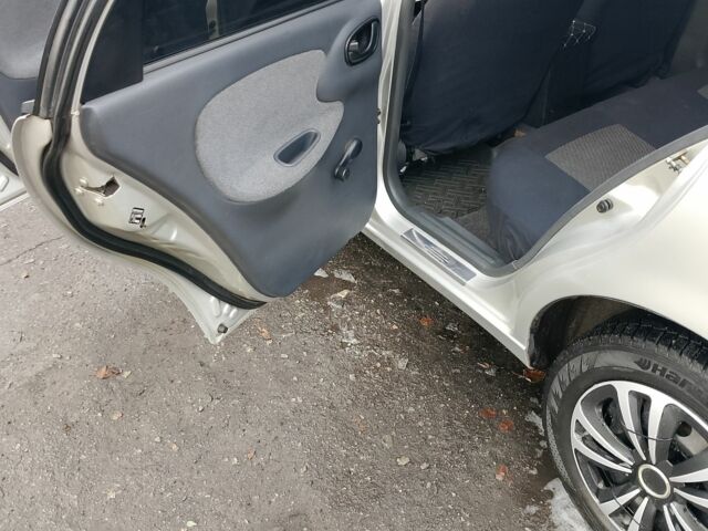 Сірий Деу Сенс, об'ємом двигуна 1.3 л та пробігом 153 тис. км за 2200 $, фото 7 на Automoto.ua