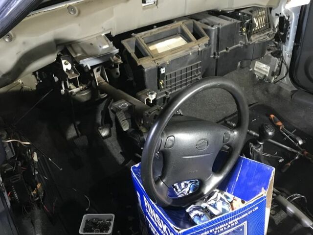 Серый Дэу Сенс, объемом двигателя 1.5 л и пробегом 250 тыс. км за 2381 $, фото 6 на Automoto.ua