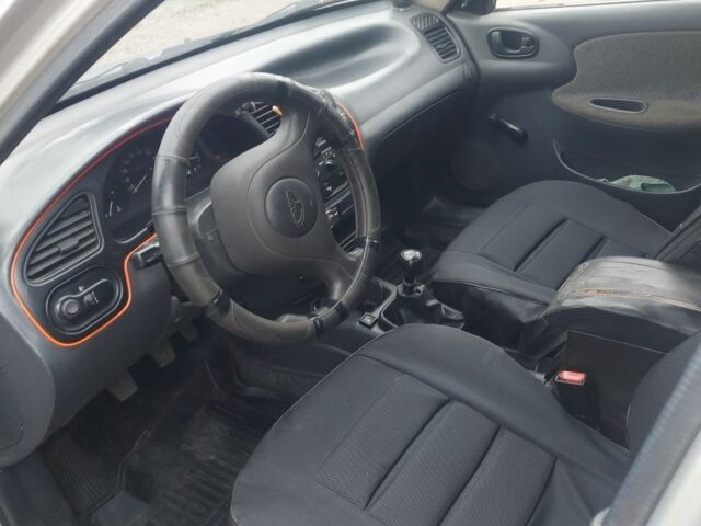 Серый Дэу Сенс, объемом двигателя 1.5 л и пробегом 300 тыс. км за 1850 $, фото 4 на Automoto.ua