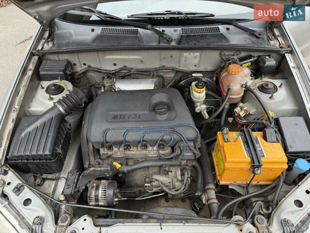 Сірий Деу Сенс, об'ємом двигуна 1.3 л та пробігом 157 тис. км за 1850 $, фото 31 на Automoto.ua