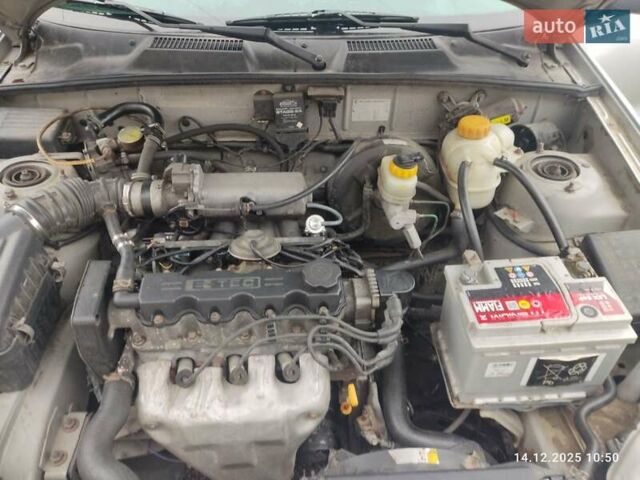 Серый Дэу Сенс, объемом двигателя 1.5 л и пробегом 240 тыс. км за 2246 $, фото 8 на Automoto.ua