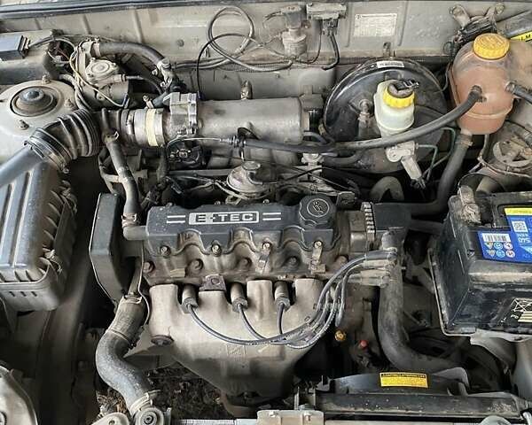 Сірий Деу Сенс, об'ємом двигуна 1.5 л та пробігом 315 тис. км за 1100 $, фото 8 на Automoto.ua