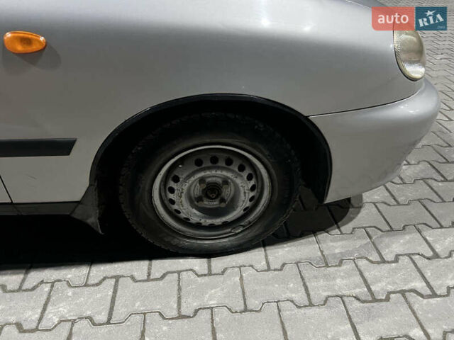 Сірий Деу Сенс, об'ємом двигуна 1.4 л та пробігом 170 тис. км за 2000 $, фото 10 на Automoto.ua