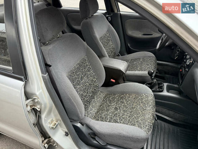Сірий Деу Сенс, об'ємом двигуна 1.3 л та пробігом 157 тис. км за 1850 $, фото 24 на Automoto.ua