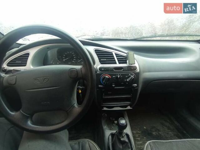 Сірий Деу Сенс, об'ємом двигуна 1.6 л та пробігом 250 тис. км за 1750 $, фото 1 на Automoto.ua