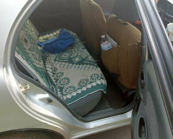 Сірий Деу Сенс, об'ємом двигуна 1.3 л та пробігом 168 тис. км за 2000 $, фото 6 на Automoto.ua