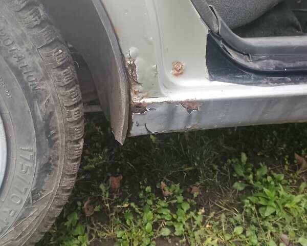 Сірий Деу Сенс, об'ємом двигуна 1.3 л та пробігом 100 тис. км за 1000 $, фото 4 на Automoto.ua