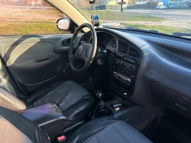 Сірий Деу Сенс, об'ємом двигуна 1.5 л та пробігом 200 тис. км за 1750 $, фото 3 на Automoto.ua