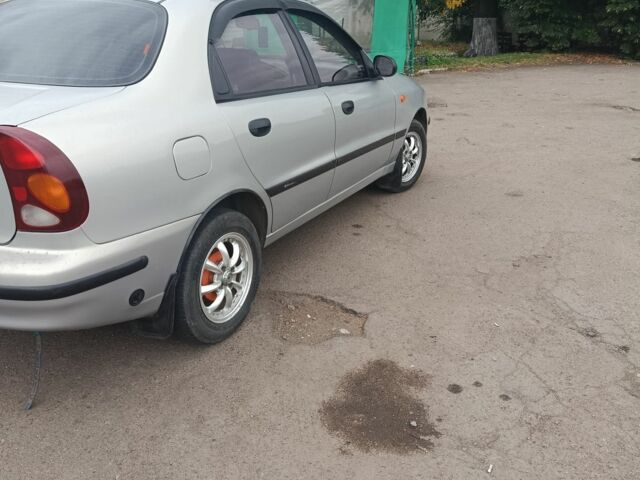 Серый Дэу Сенс, объемом двигателя 1.3 л и пробегом 200 тыс. км за 2000 $, фото 5 на Automoto.ua