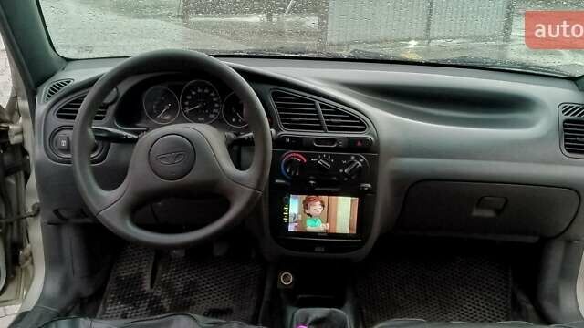 Сірий Деу Сенс, об'ємом двигуна 1.3 л та пробігом 250 тис. км за 2000 $, фото 9 на Automoto.ua