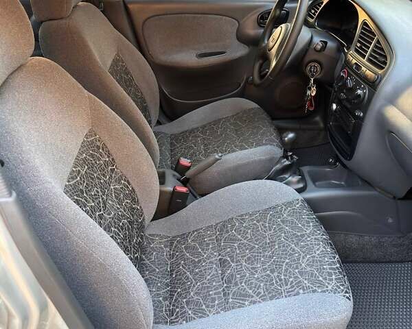 Сірий Деу Сенс, об'ємом двигуна 1.3 л та пробігом 75 тис. км за 2800 $, фото 26 на Automoto.ua