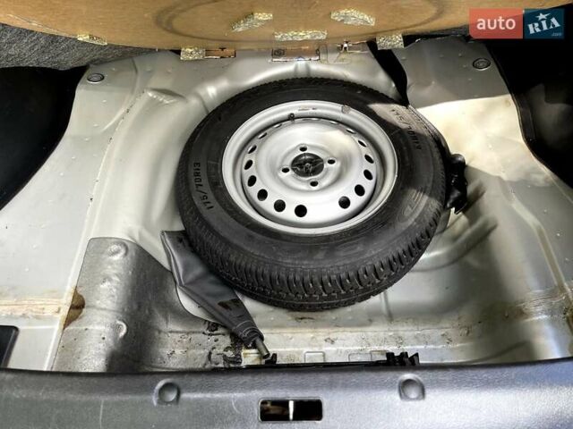 Сірий Деу Сенс, об'ємом двигуна 1.3 л та пробігом 35 тис. км за 3100 $, фото 13 на Automoto.ua