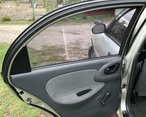 Деу Сенс 2006 у Липовце на Automoto.ua Сірий Деу Сенс, об'ємом двигуна 1.3 л та пробігом 219 тис. км за 950 $, фото 10 на Automoto.ua