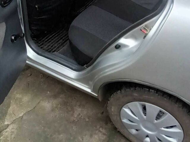 Серый Дэу Сенс, объемом двигателя 1.5 л и пробегом 230 тыс. км за 1000 $, фото 4 на Automoto.ua