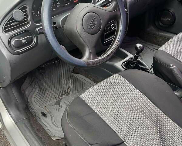 Сірий Деу Сенс, об'ємом двигуна 1.3 л та пробігом 100 тис. км за 1200 $, фото 5 на Automoto.ua