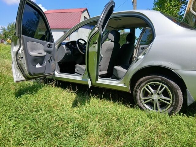 Серый Дэу Сенс, объемом двигателя 1.5 л и пробегом 180 тыс. км за 2100 $, фото 3 на Automoto.ua