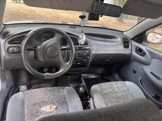 Сірий Деу Сенс, об'ємом двигуна 1.3 л та пробігом 180 тис. км за 2000 $, фото 1 на Automoto.ua