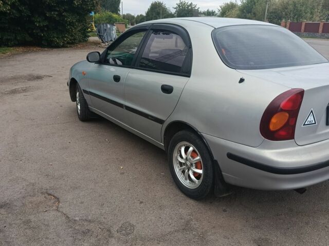 Серый Дэу Сенс, объемом двигателя 1.3 л и пробегом 200 тыс. км за 2000 $, фото 4 на Automoto.ua