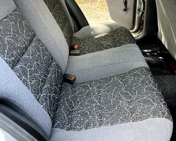 Сірий Деу Сенс, об'ємом двигуна 1.3 л та пробігом 35 тис. км за 3100 $, фото 21 на Automoto.ua