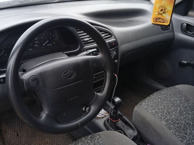 Серый Дэу Сенс, объемом двигателя 1.5 л и пробегом 212 тыс. км за 1950 $, фото 4 на Automoto.ua