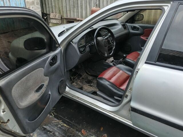 Серый Дэу Сенс, объемом двигателя 1.5 л и пробегом 220 тыс. км за 2200 $, фото 3 на Automoto.ua