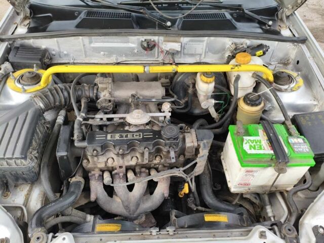 Сірий Деу Сенс, об'ємом двигуна 1.5 л та пробігом 288 тис. км за 2300 $, фото 7 на Automoto.ua