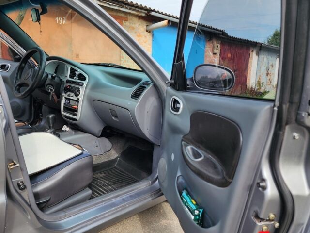 Серый Дэу Сенс, объемом двигателя 1.3 л и пробегом 217 тыс. км за 2000 $, фото 3 на Automoto.ua