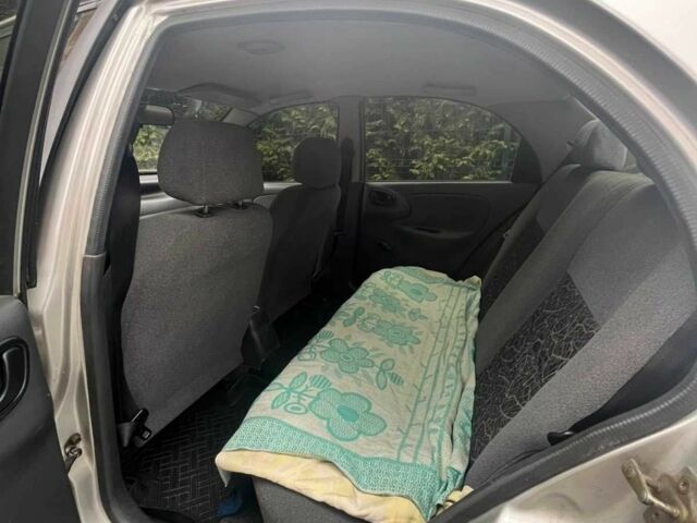 Сірий Деу Сенс, об'ємом двигуна 1.5 л та пробігом 257 тис. км за 1950 $, фото 10 на Automoto.ua