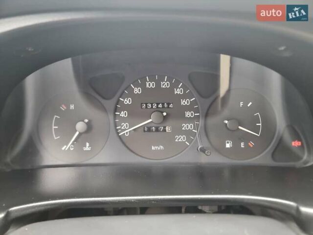 Сірий Деу Сенс, об'ємом двигуна 1.3 л та пробігом 232 тис. км за 1900 $, фото 5 на Automoto.ua