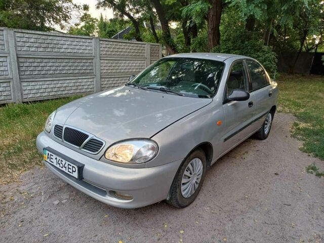 Серый Дэу Сенс, объемом двигателя 1.5 л и пробегом 250 тыс. км за 2450 $, фото 2 на Automoto.ua