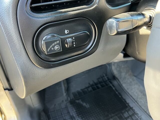 Серый Дэу Сенс, объемом двигателя 1.5 л и пробегом 198 тыс. км за 3300 $, фото 15 на Automoto.ua