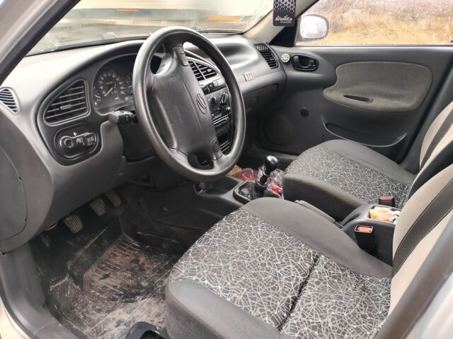 Сірий Деу Сенс, об'ємом двигуна 1.5 л та пробігом 220 тис. км за 2100 $, фото 4 на Automoto.ua