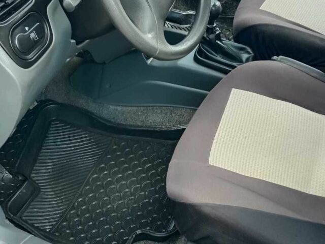 Серый Дэу Сенс, объемом двигателя 1.5 л и пробегом 91 тыс. км за 2800 $, фото 1 на Automoto.ua