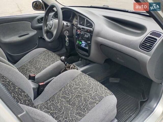 Сірий Деу Сенс, об'ємом двигуна 1.3 л та пробігом 135 тис. км за 1950 $, фото 15 на Automoto.ua