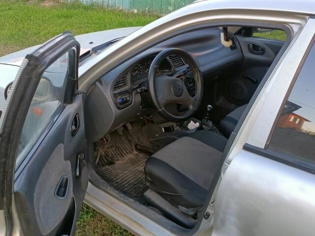 Серый Дэу Сенс, объемом двигателя 0 л и пробегом 283 тыс. км за 1100 $, фото 1 на Automoto.ua