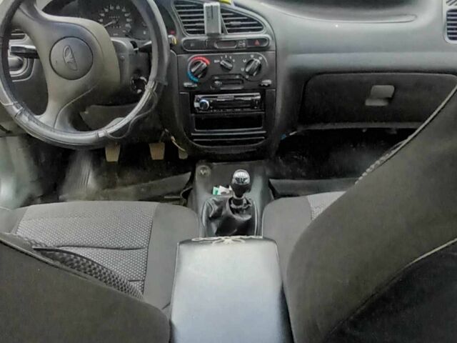 Серый Дэу Сенс, объемом двигателя 1.5 л и пробегом 230 тыс. км за 1000 $, фото 3 на Automoto.ua