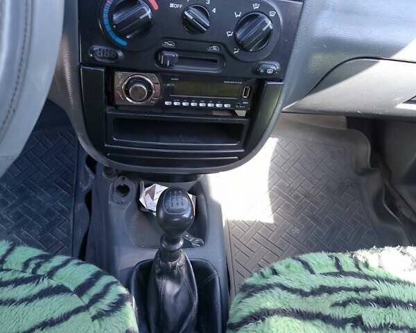 Серый Дэу Сенс, объемом двигателя 1.4 л и пробегом 211 тыс. км за 1300 $, фото 4 на Automoto.ua