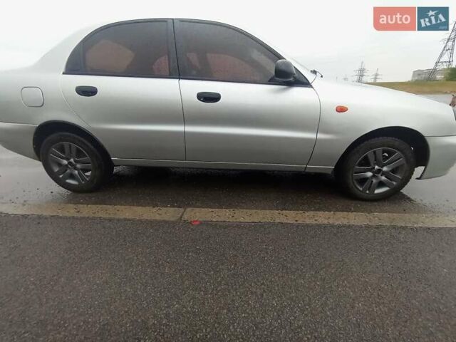 Сірий Деу Сенс, об'ємом двигуна 1.6 л та пробігом 250 тис. км за 1750 $, фото 3 на Automoto.ua
