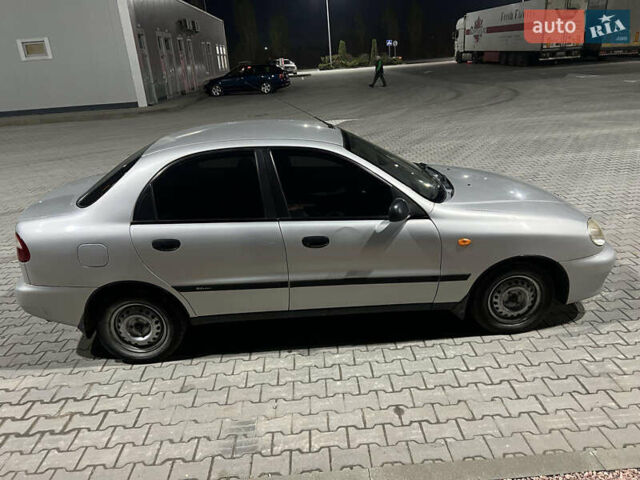 Сірий Деу Сенс, об'ємом двигуна 1.4 л та пробігом 170 тис. км за 2000 $, фото 2 на Automoto.ua