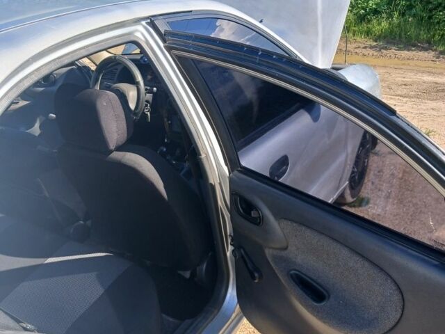 Серый Дэу Сенс, объемом двигателя 1.5 л и пробегом 440 тыс. км за 2000 $, фото 1 на Automoto.ua