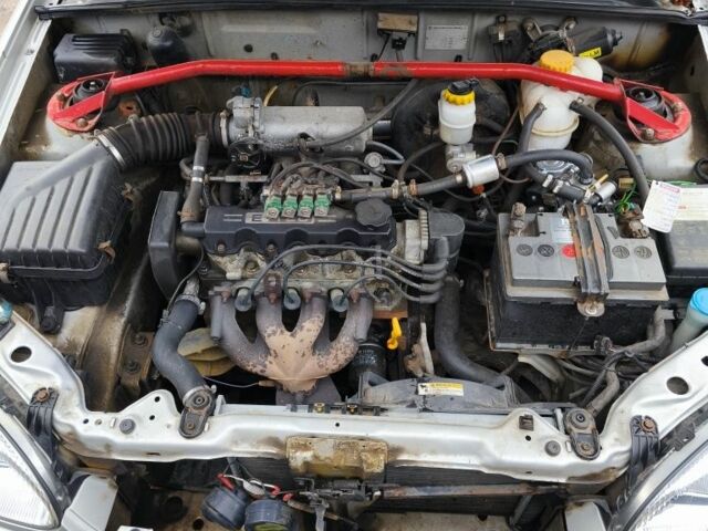 Сірий Деу Сенс, об'ємом двигуна 1.5 л та пробігом 190 тис. км за 2600 $, фото 4 на Automoto.ua