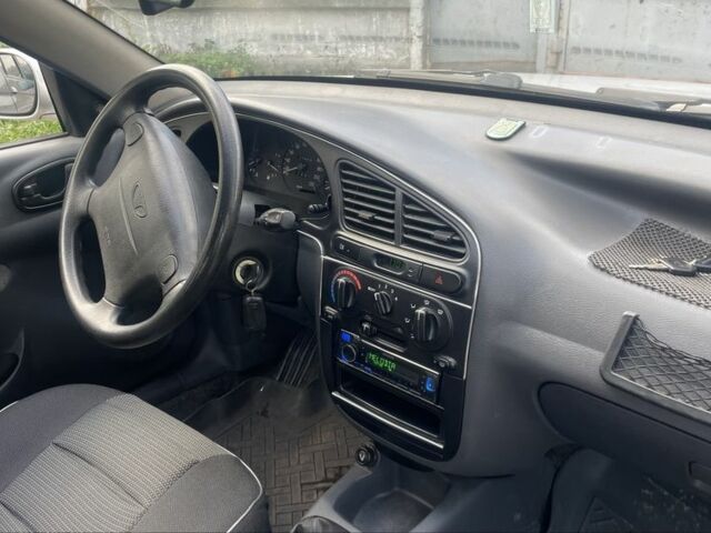 Сірий Деу Сенс, об'ємом двигуна 0 л та пробігом 220 тис. км за 2200 $, фото 5 на Automoto.ua