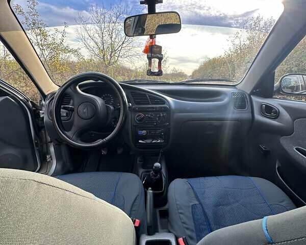 Сірий Деу Сенс, об'ємом двигуна 1.5 л та пробігом 225 тис. км за 2000 $, фото 5 на Automoto.ua