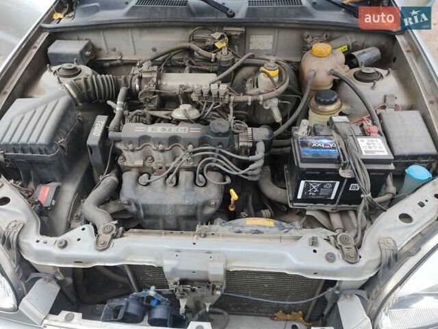 Серый Дэу Сенс, объемом двигателя 0 л и пробегом 103 тыс. км за 2700 $, фото 6 на Automoto.ua