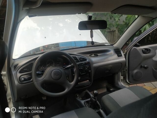 Сірий Деу Сенс, об'ємом двигуна 1.5 л та пробігом 183 тис. км за 3200 $, фото 2 на Automoto.ua