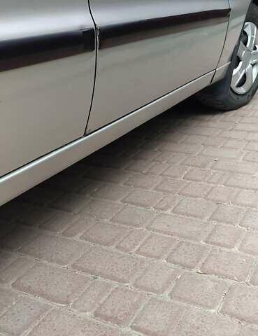 Сірий Деу Сенс, об'ємом двигуна 1.3 л та пробігом 177 тис. км за 1900 $, фото 5 на Automoto.ua