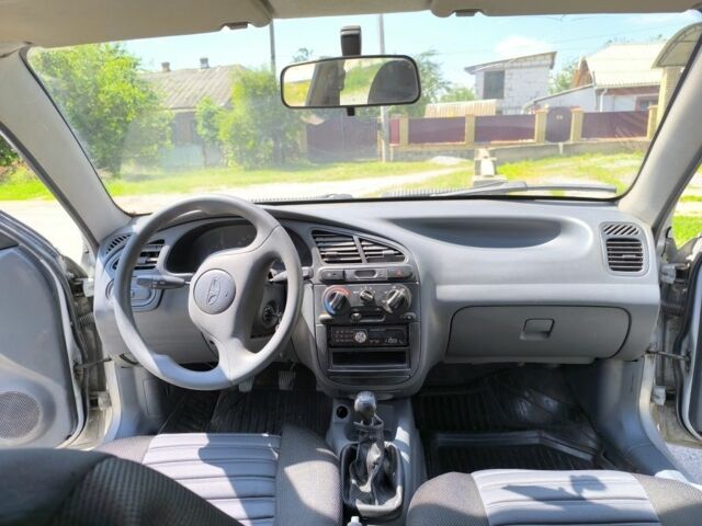 Сірий Деу Сенс, об'ємом двигуна 1.5 л та пробігом 220 тис. км за 2350 $, фото 3 на Automoto.ua