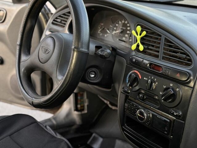 Сірий Деу Сенс, об'ємом двигуна 1.5 л та пробігом 251 тис. км за 1700 $, фото 5 на Automoto.ua