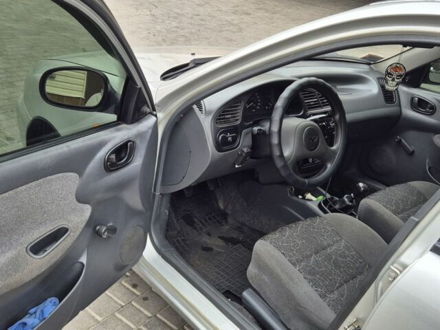 Сірий Деу Сенс, об'ємом двигуна 1.5 л та пробігом 157 тис. км за 2800 $, фото 4 на Automoto.ua